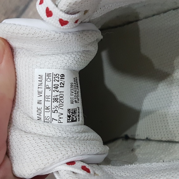 ADIDAS Limited Edition Superstar Hearts Shoes 7 - Picture 13 of 14